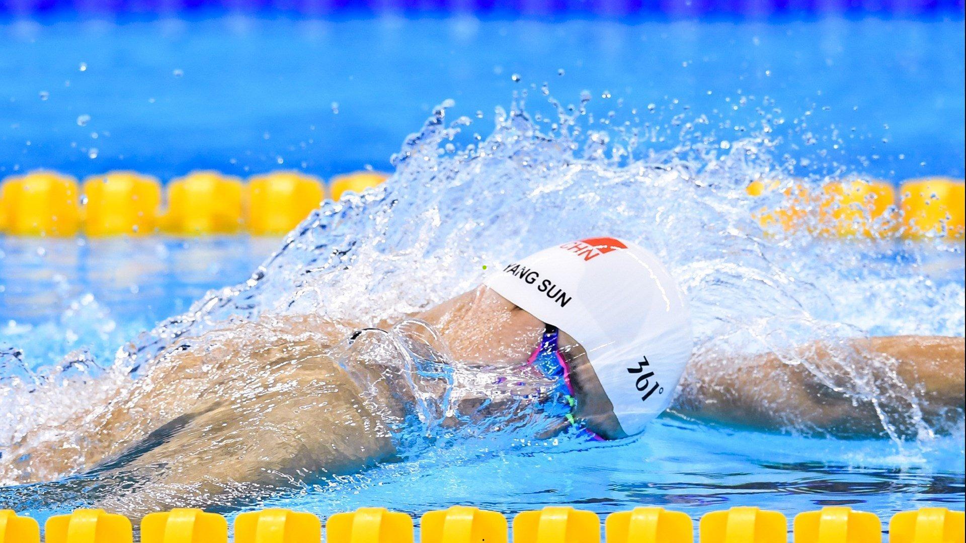 中超联赛,穆里奇巧射建功张源补时绝杀,深圳队2-1逆转沧州雄狮迎关键胜利