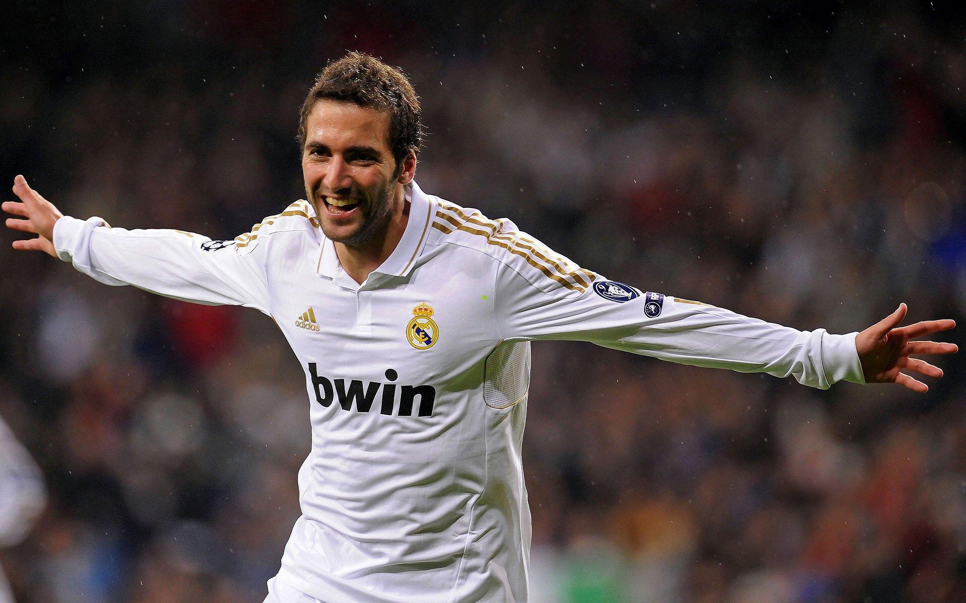 詹姆斯生涯重大决定震撼体坛,霍芬海姆创意玩梗致敬,把天赋带到克赖希高